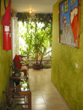 Отель Hostal Cassa  Касса-Де-Ла-Сельва